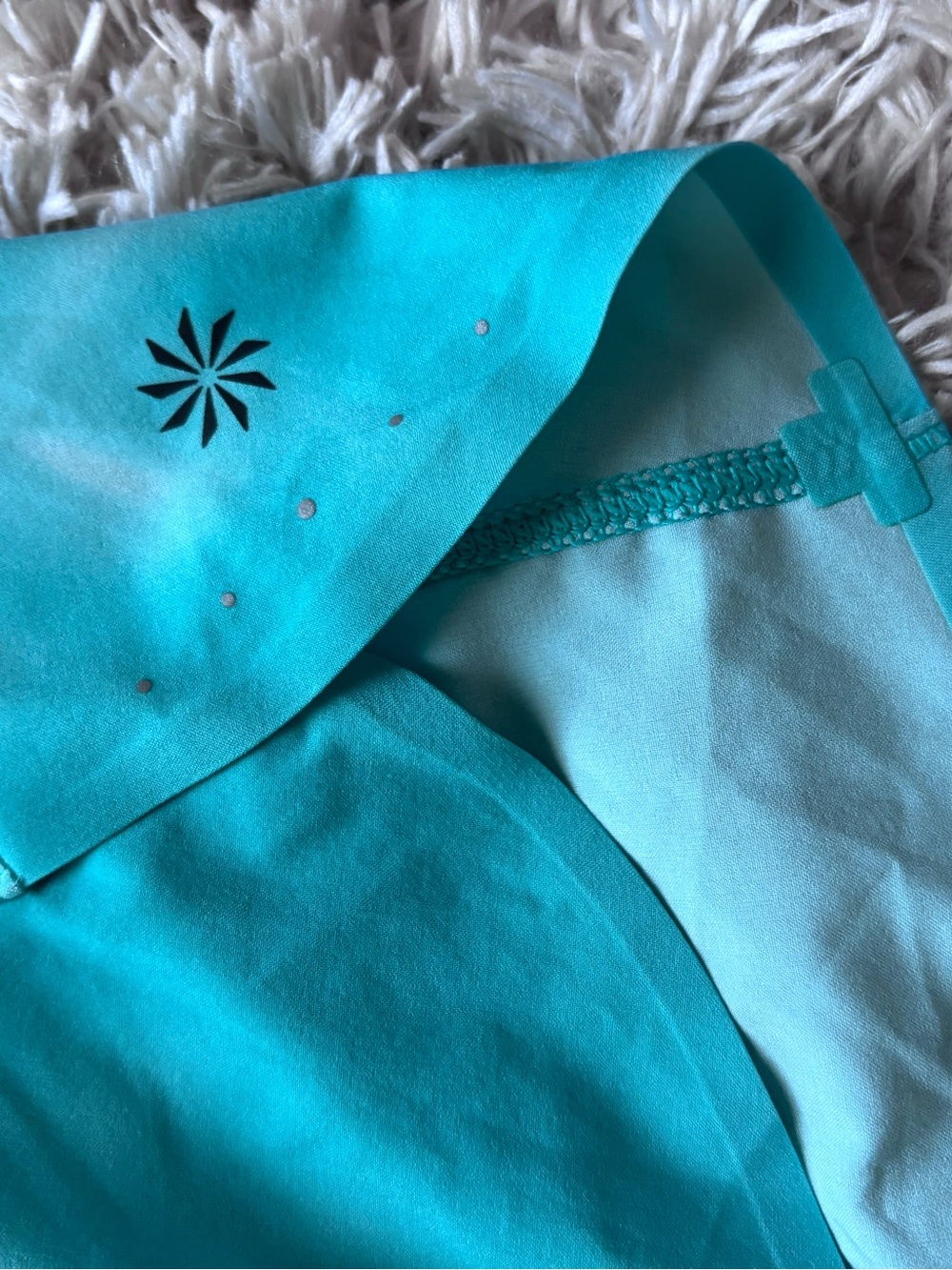 Athleta Run With It 3.5” Short Teal Tie Dye Small Side Slits Pocket - Picture 3 of 11